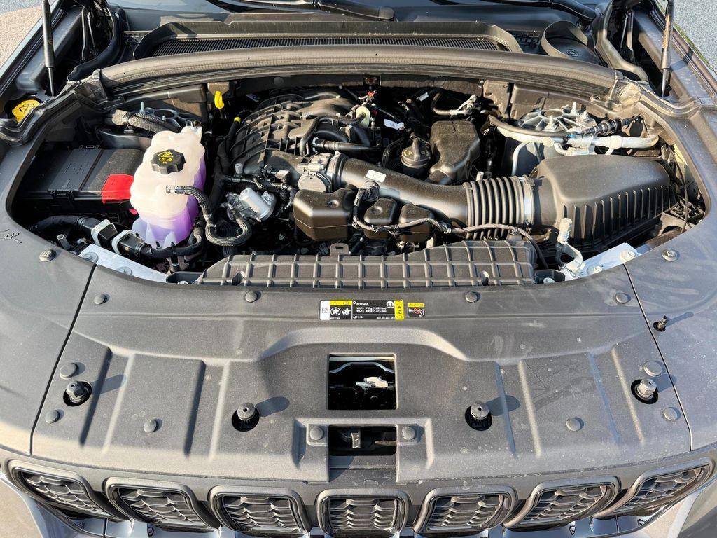 new 2025 Jeep Grand Cherokee car, priced at $38,965