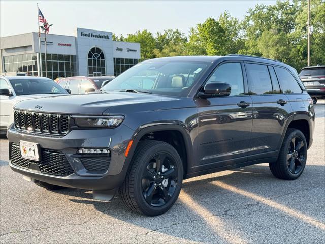 new 2025 Jeep Grand Cherokee car, priced at $44,101