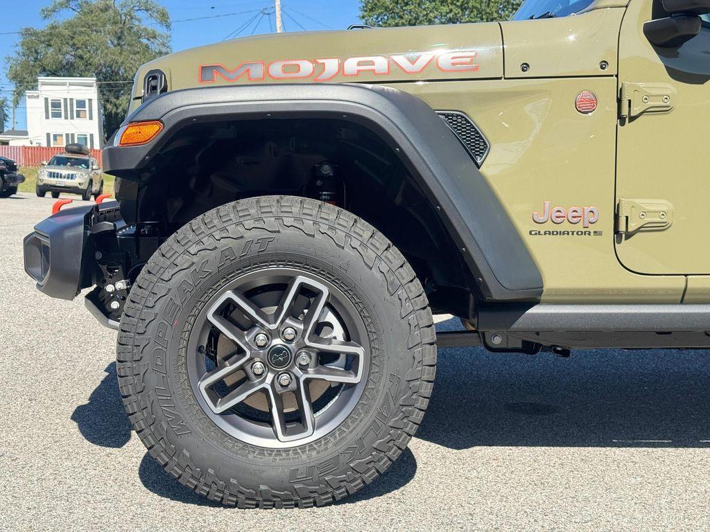 new 2025 Jeep Gladiator car, priced at $50,240