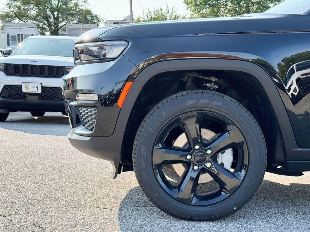 new 2025 Jeep Grand Cherokee car, priced at $44,465