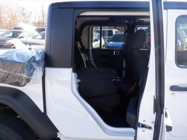 new 2023 Jeep Gladiator car, priced at $44,662