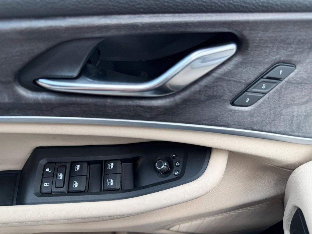new 2025 Jeep Grand Cherokee L car, priced at $50,165