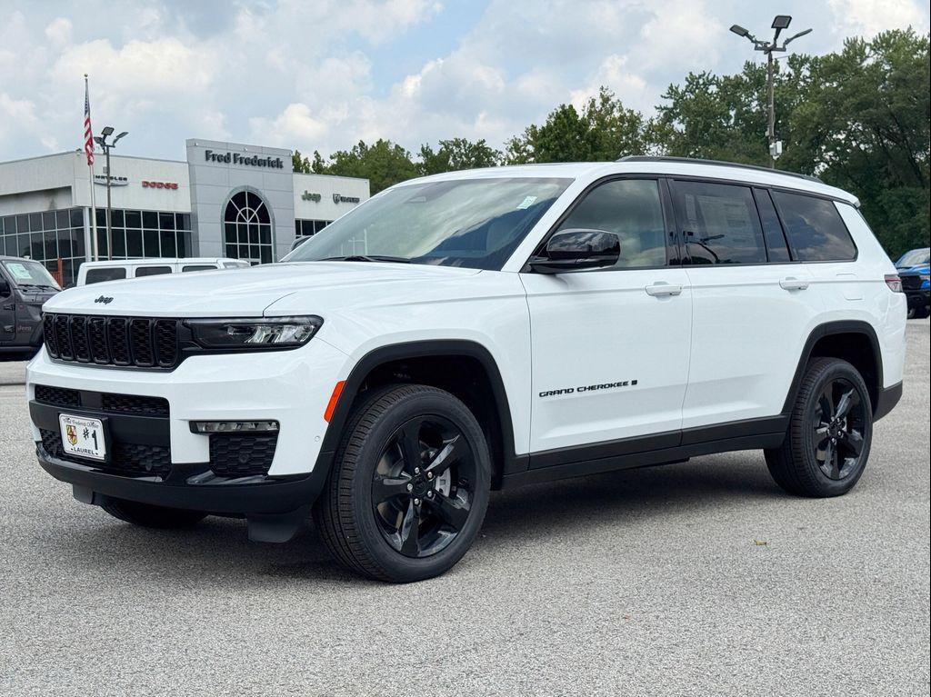 new 2025 Jeep Grand Cherokee L car, priced at $50,165