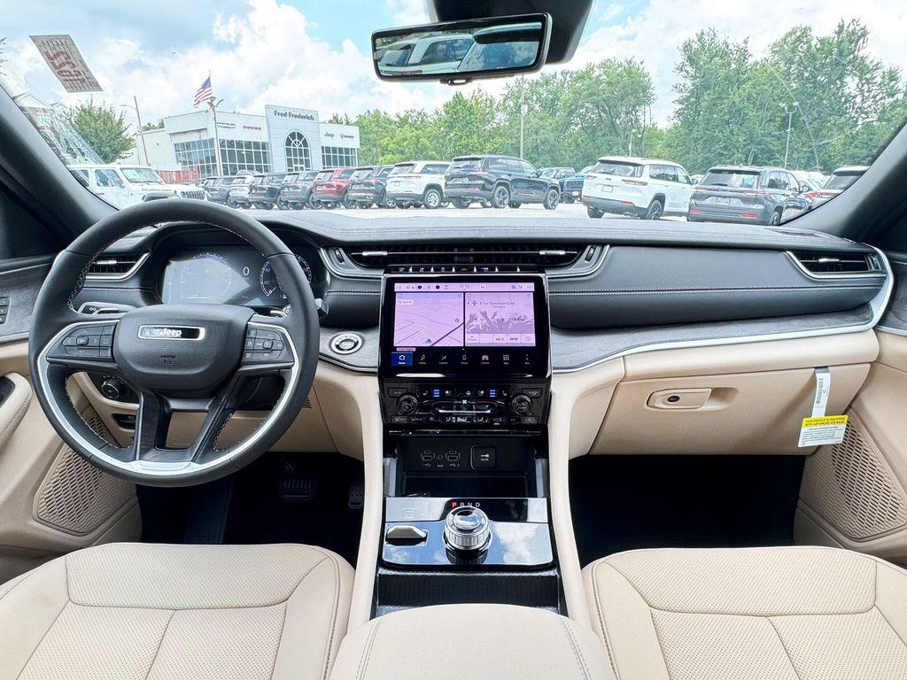 new 2025 Jeep Grand Cherokee L car, priced at $50,165