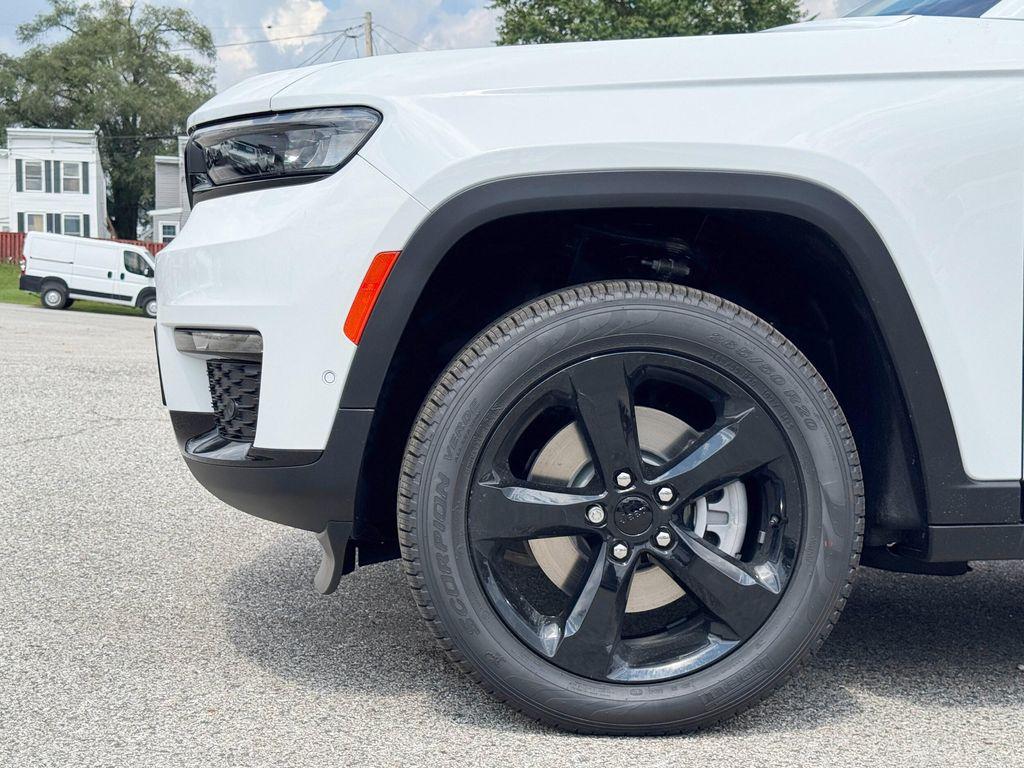 new 2025 Jeep Grand Cherokee L car, priced at $50,165