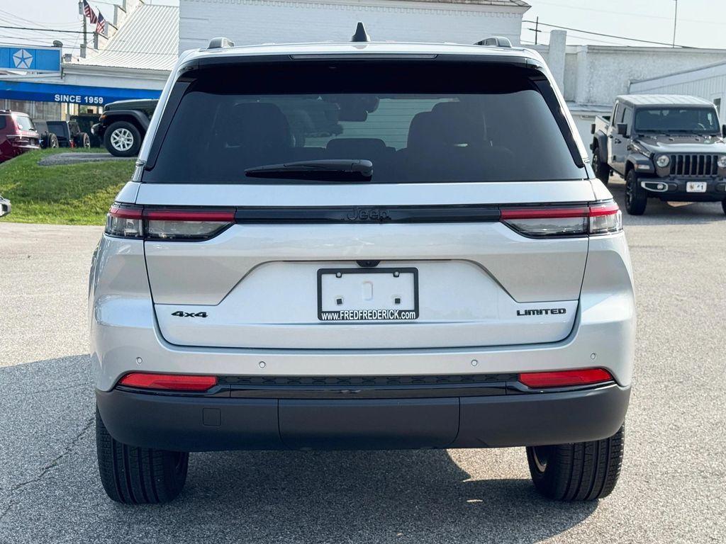 new 2025 Jeep Grand Cherokee car, priced at $43,465