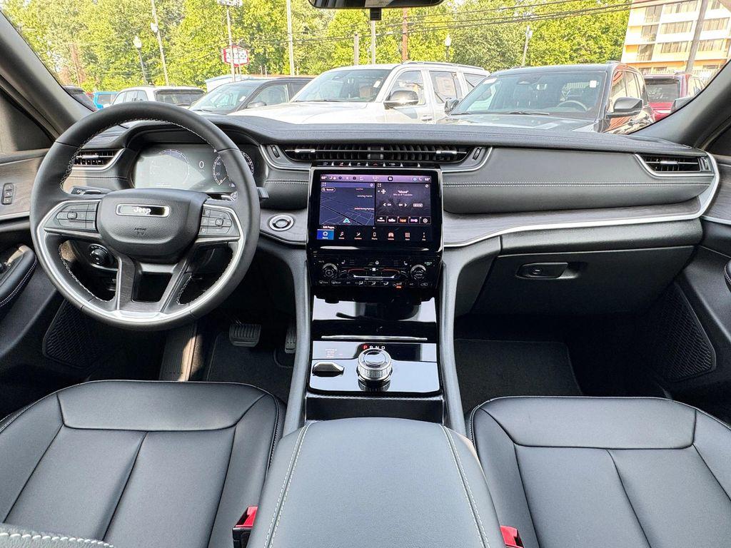 new 2025 Jeep Grand Cherokee car, priced at $43,465