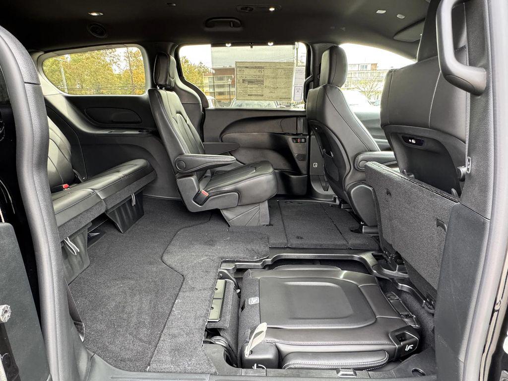 new 2026 Chrysler Pacifica car, priced at $47,360