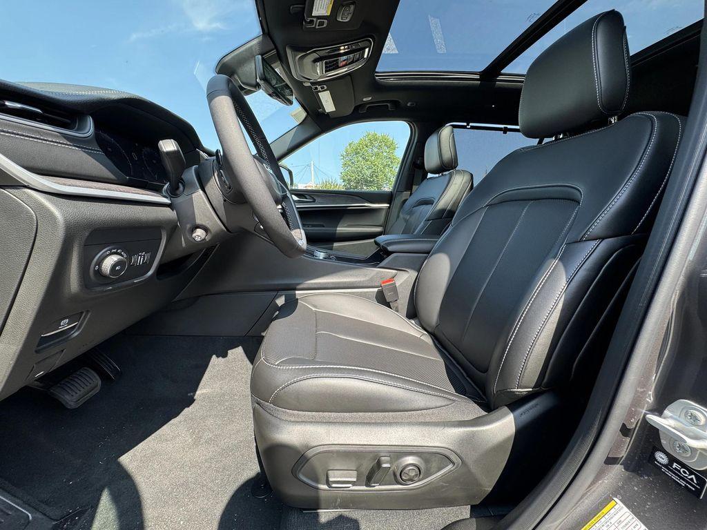 new 2025 Jeep Grand Cherokee L car, priced at $51,760