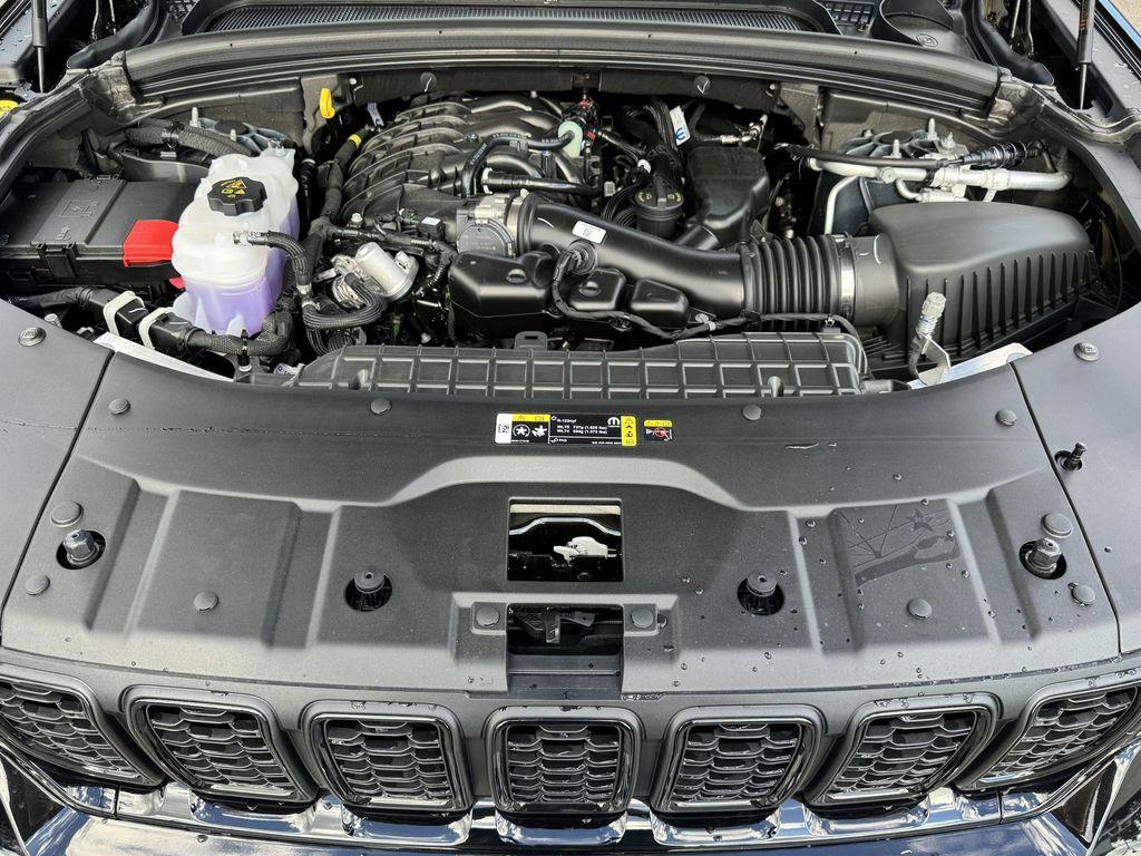 new 2025 Jeep Grand Cherokee car, priced at $39,625