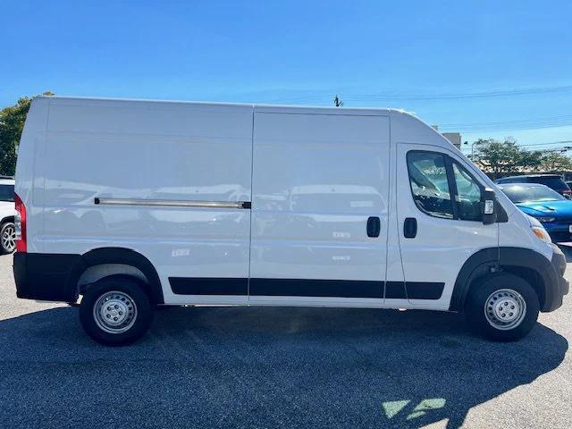 new 2024 Ram ProMaster 2500 car, priced at $50,127