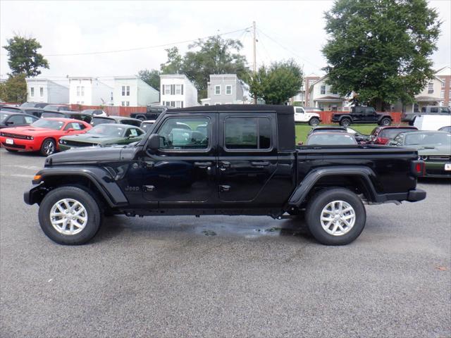 new 2023 Jeep Gladiator car, priced at $47,481