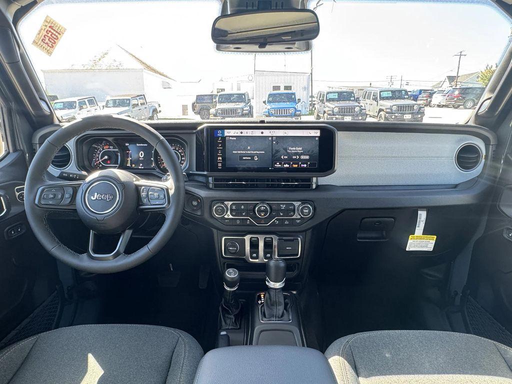 new 2025 Jeep Wrangler car, priced at $41,035