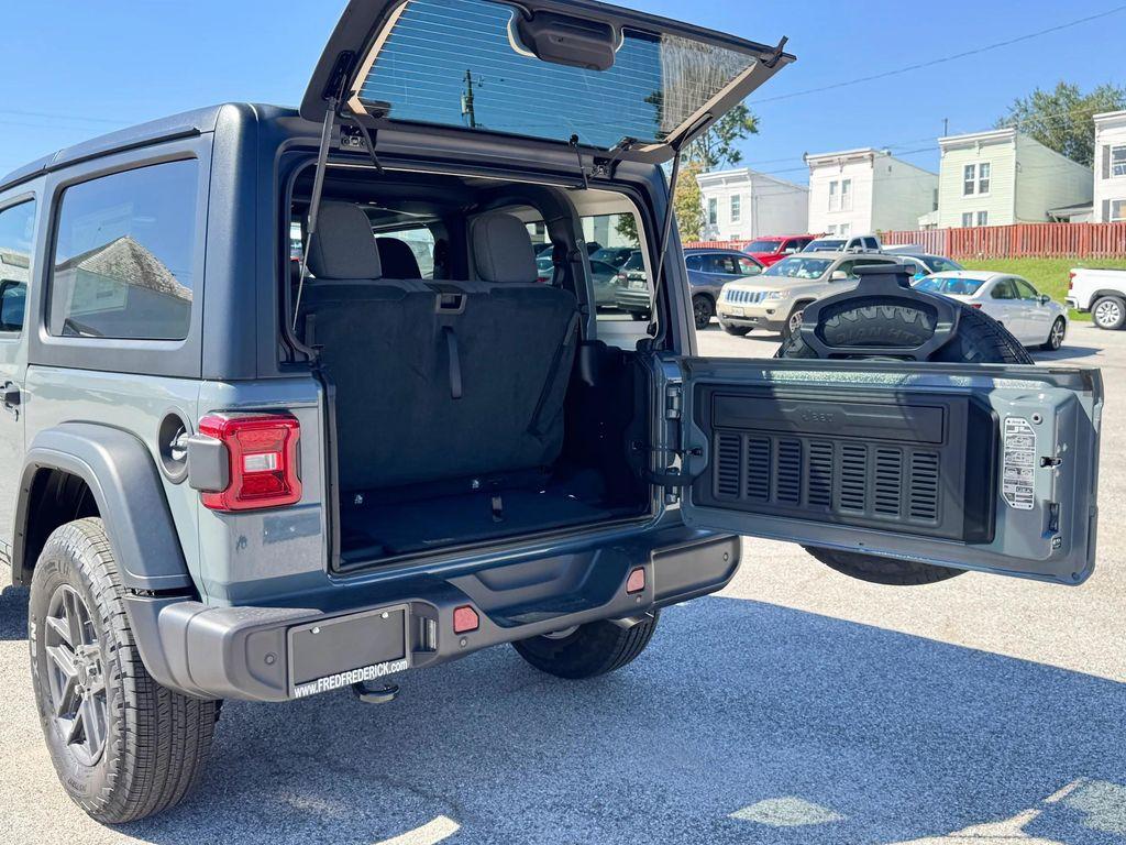 new 2025 Jeep Wrangler car, priced at $41,035