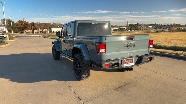 new 2025 Jeep Gladiator car, priced at $43,286