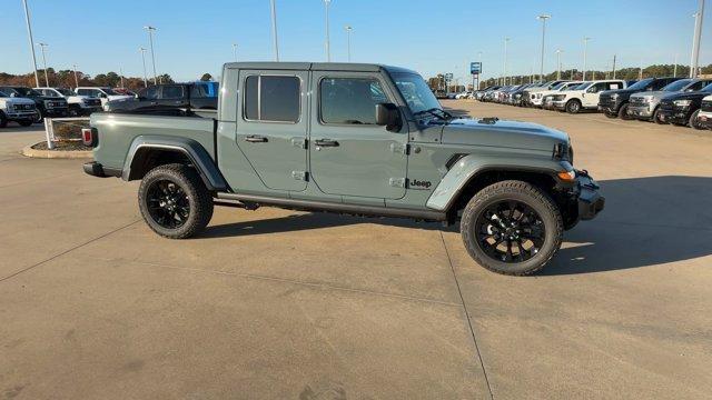 new 2025 Jeep Gladiator car, priced at $43,180