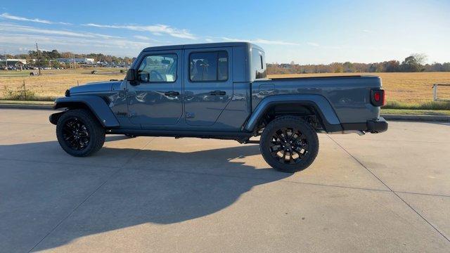 new 2025 Jeep Gladiator car, priced at $43,286