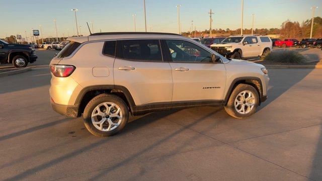 new 2025 Jeep Compass car, priced at $25,892