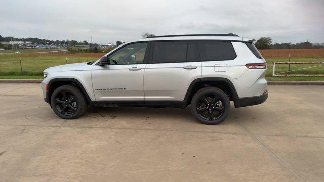 new 2024 Jeep Grand Cherokee L car, priced at $45,520