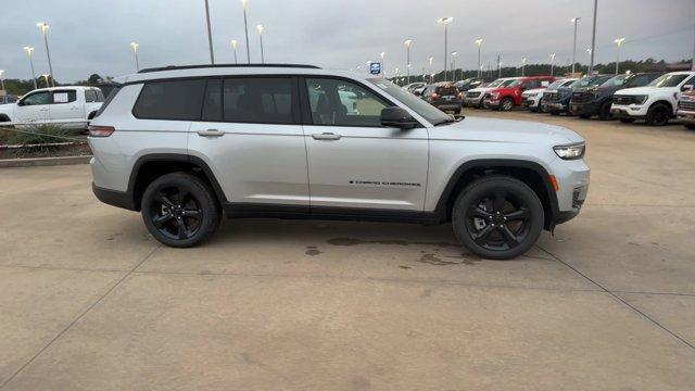 new 2024 Jeep Grand Cherokee L car, priced at $45,520