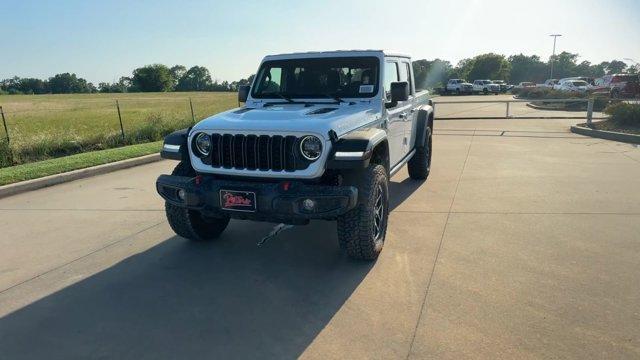 new 2024 Jeep Gladiator car, priced at $59,425