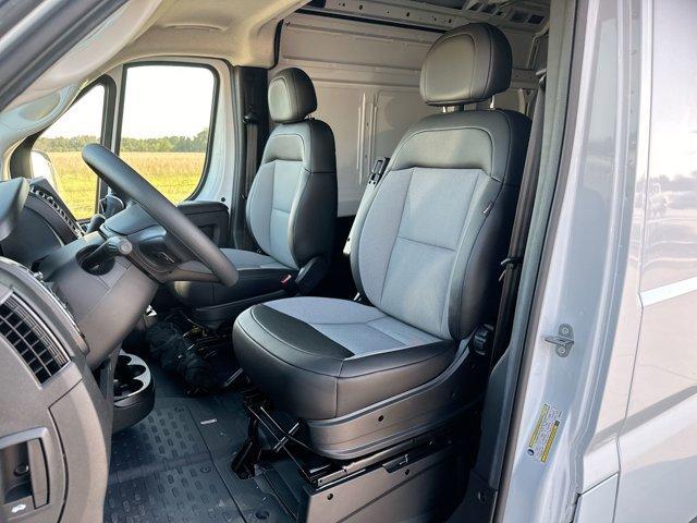 new 2025 Ram ProMaster 2500 car, priced at $49,842