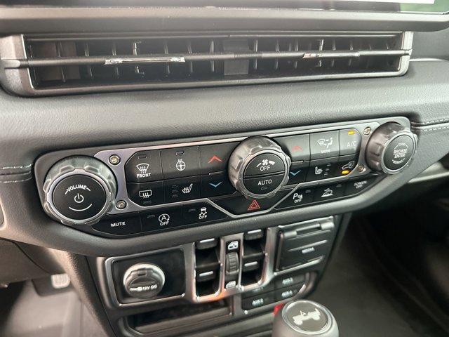 new 2025 Jeep Wrangler car, priced at $54,928