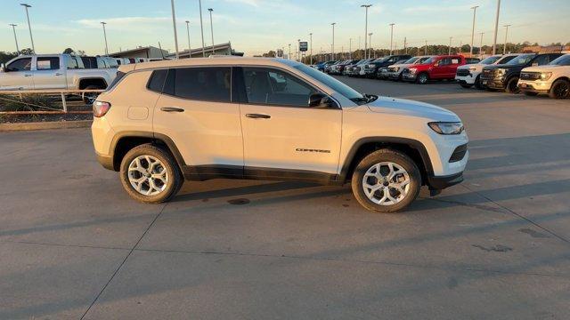 new 2025 Jeep Compass car, priced at $26,938