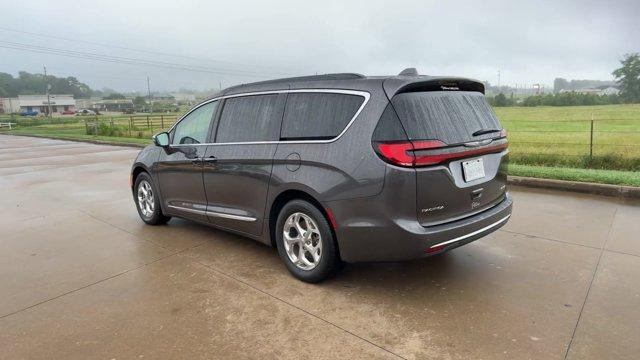 used 2022 Chrysler Pacifica car, priced at $39,604