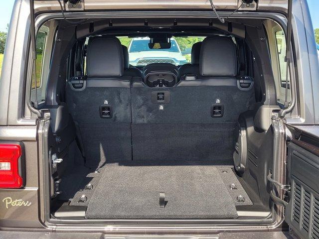 new 2025 Jeep Wrangler car, priced at $57,185