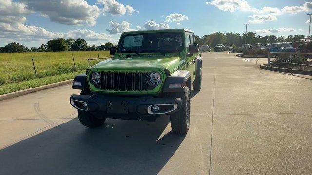 new 2025 Jeep Gladiator car, priced at $37,995