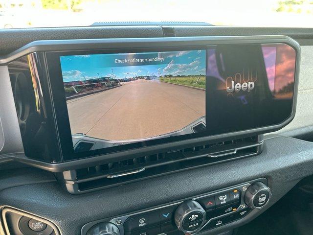 new 2025 Jeep Gladiator car, priced at $37,995