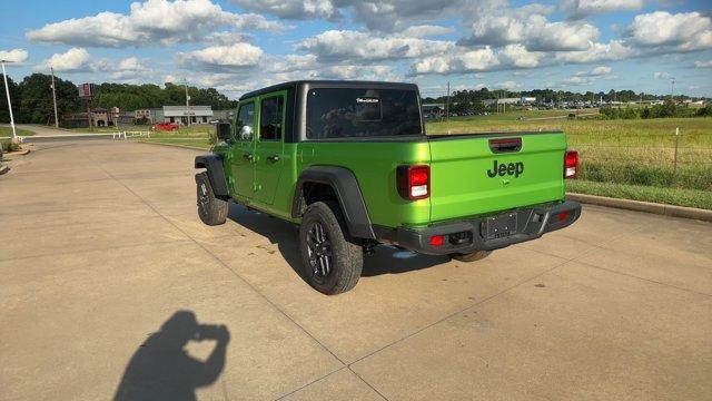 new 2025 Jeep Gladiator car, priced at $37,995