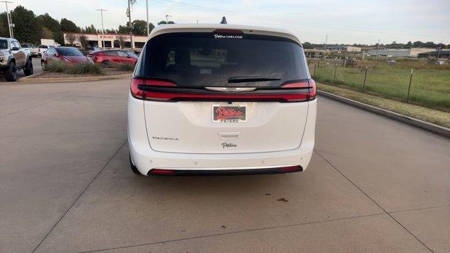 new 2026 Chrysler Pacifica car, priced at $38,571