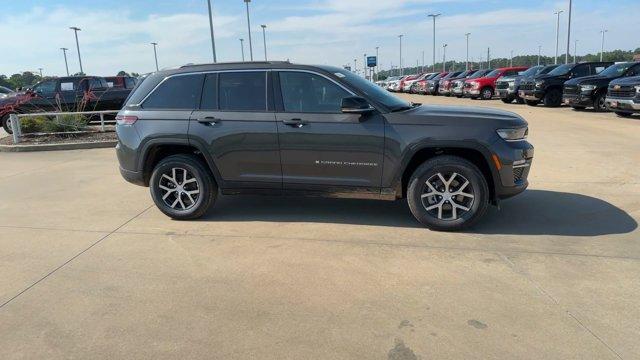 new 2024 Jeep Grand Cherokee car, priced at $45,295