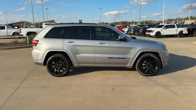 used 2019 Jeep Grand Cherokee car, priced at $27,995