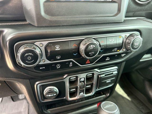 used 2022 Jeep Gladiator car, priced at $34,000