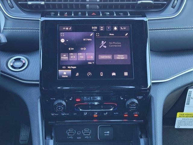 new 2025 Jeep Grand Cherokee car, priced at $45,542