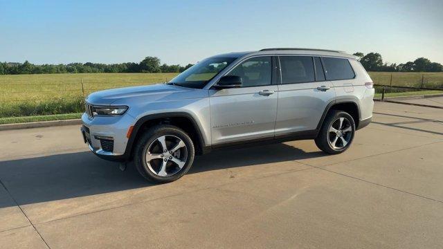 new 2024 Jeep Grand Cherokee L car, priced at $54,247