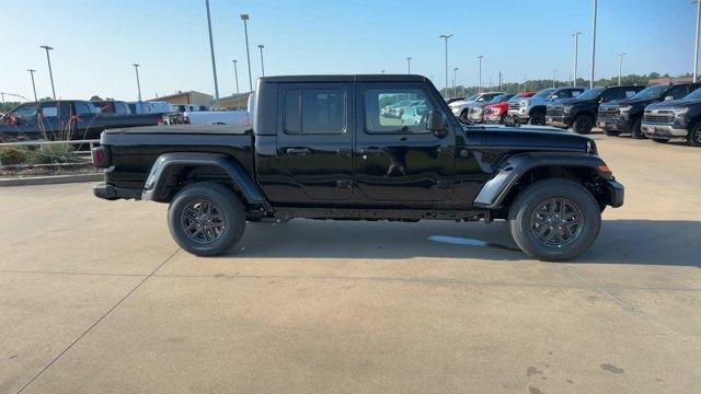 new 2024 Jeep Gladiator car, priced at $43,123