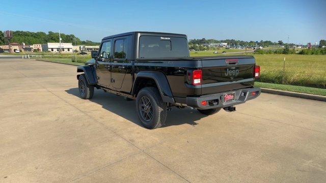 new 2024 Jeep Gladiator car, priced at $43,123