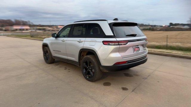 new 2025 Jeep Grand Cherokee car, priced at $45,306