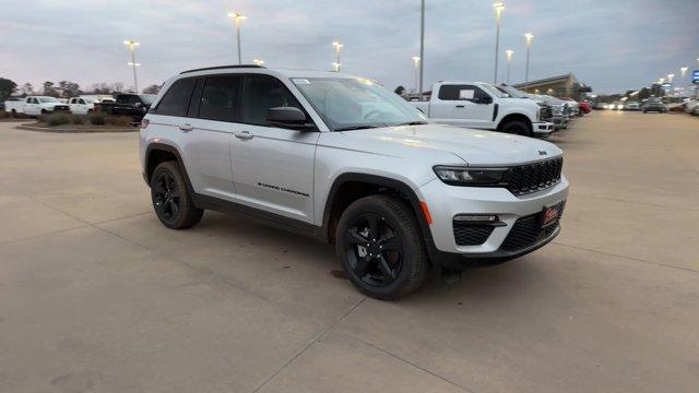 new 2025 Jeep Grand Cherokee car, priced at $45,306