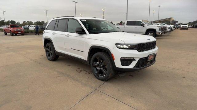 new 2025 Jeep Grand Cherokee car, priced at $48,688