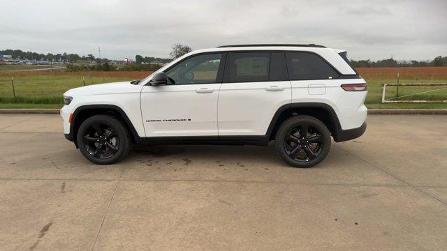 new 2025 Jeep Grand Cherokee car, priced at $48,688