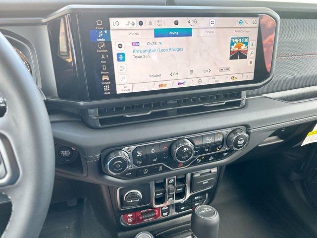 new 2025 Jeep Gladiator car, priced at $61,165