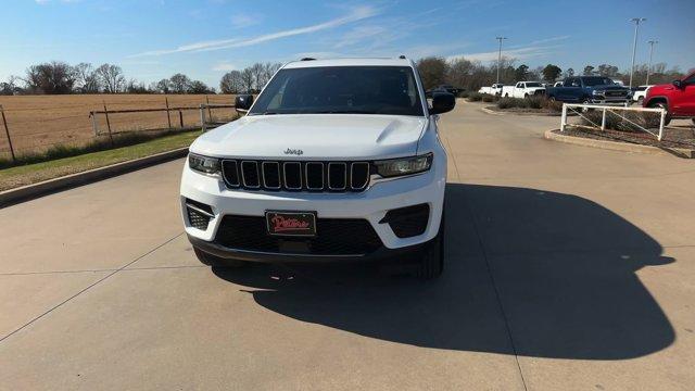 new 2025 Jeep Grand Cherokee car, priced at $34,995