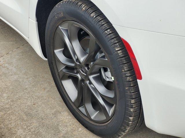 new 2026 Chrysler Pacifica car, priced at $43,614