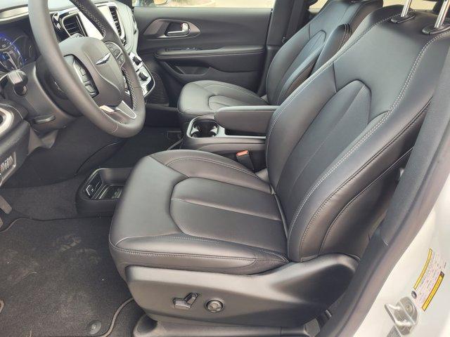 new 2026 Chrysler Pacifica car, priced at $43,614