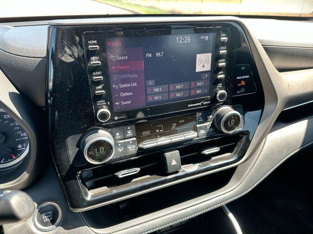 used 2020 Toyota Highlander car, priced at $22,995